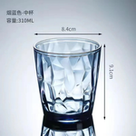 Vasos transparentes cristalinos para sorbos sin preocupaciones