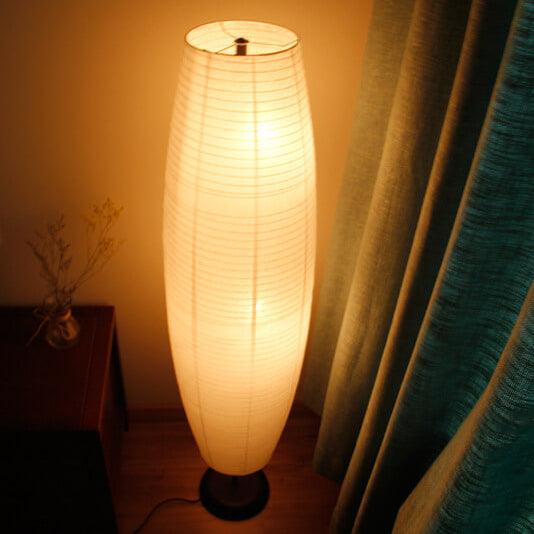 Kolomvloerlamp van rijstpapier voor een zachte gloed