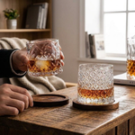 Verre à whisky en cristal avec sous-verre en bois