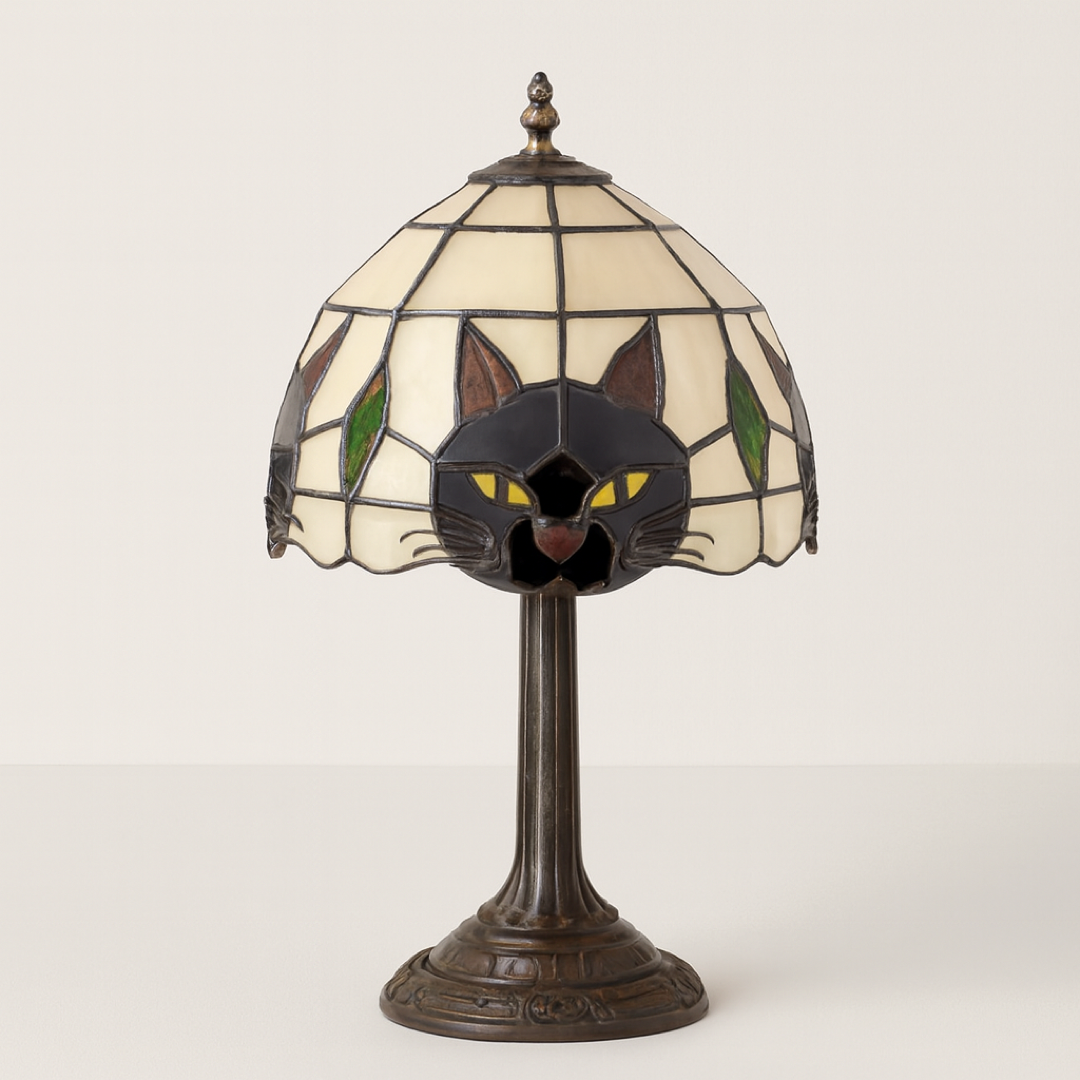 Buntglas-Katzenlampe für gemütliche Abende