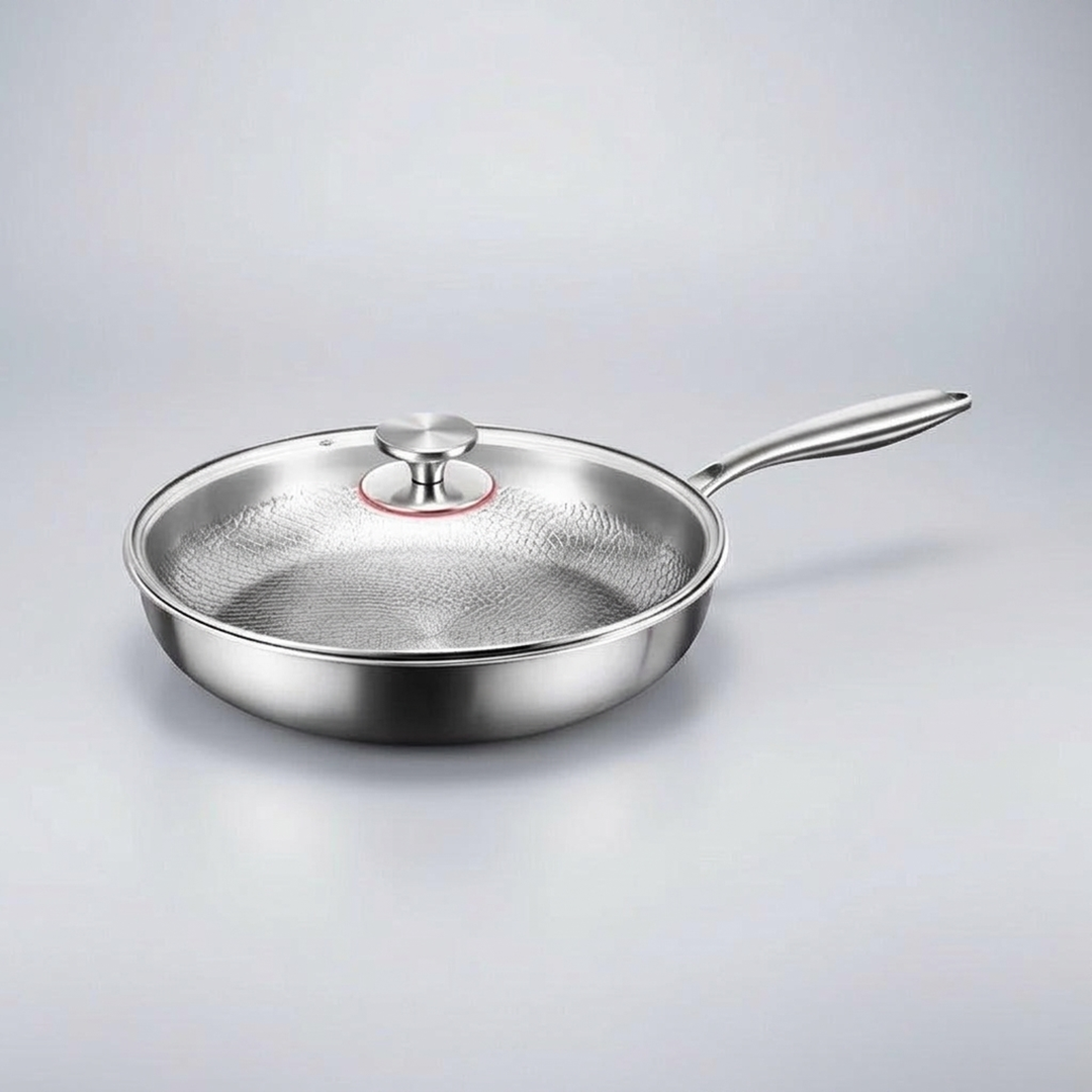 Gesmede titanium koekenpan voor moeiteloos koken  