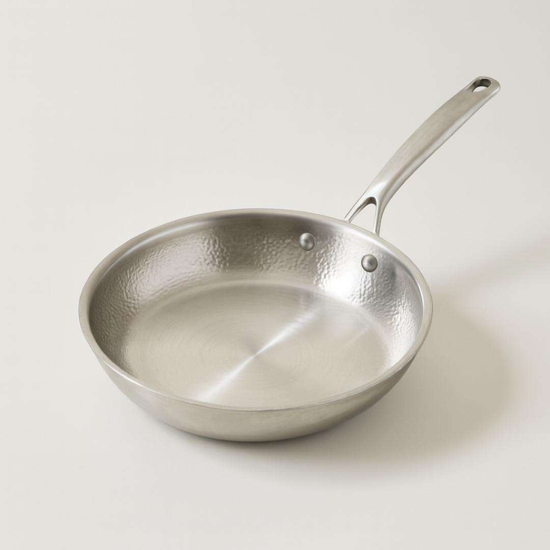 Onbedekte titanium pan voor elk fornuis