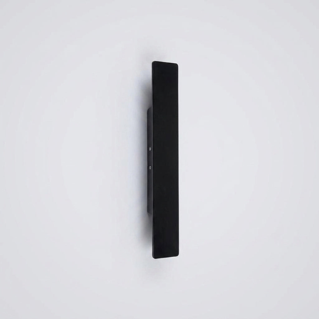 GLOWNARIA – Contemporary LED Wall Lamp for Refined Living Spaces
