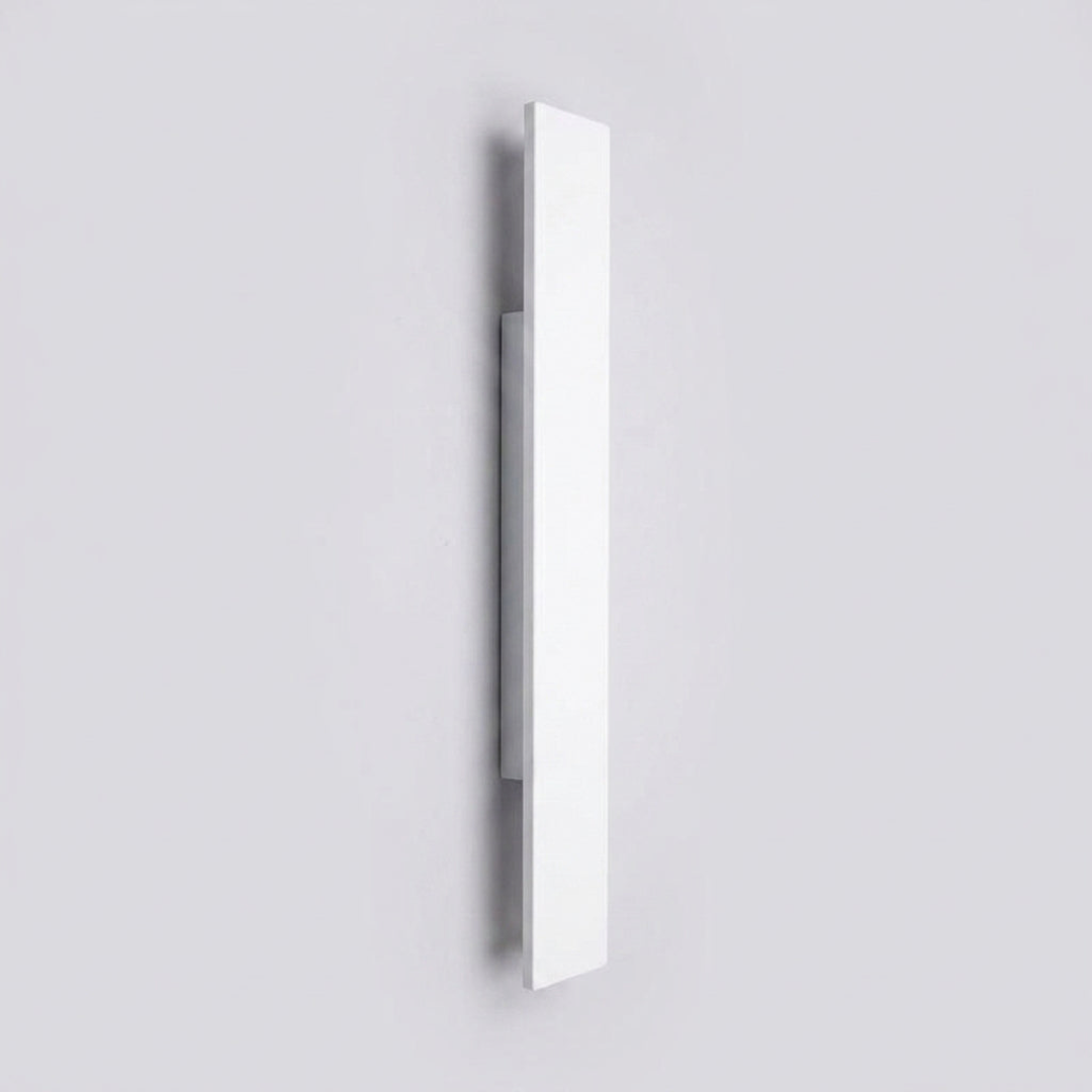 GLOWNARIA – Contemporary LED Wall Lamp for Refined Living Spaces