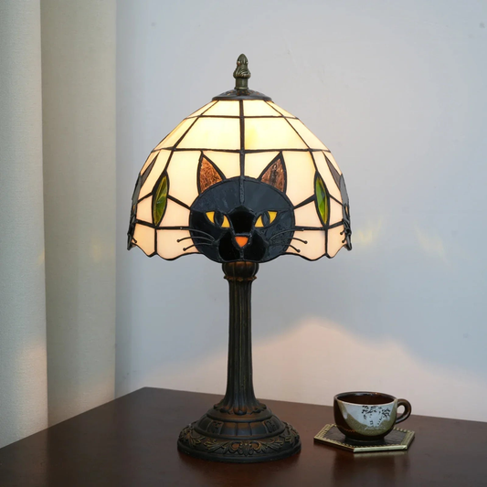 Lampe chat en vitrail pour des soirées chaleureuses