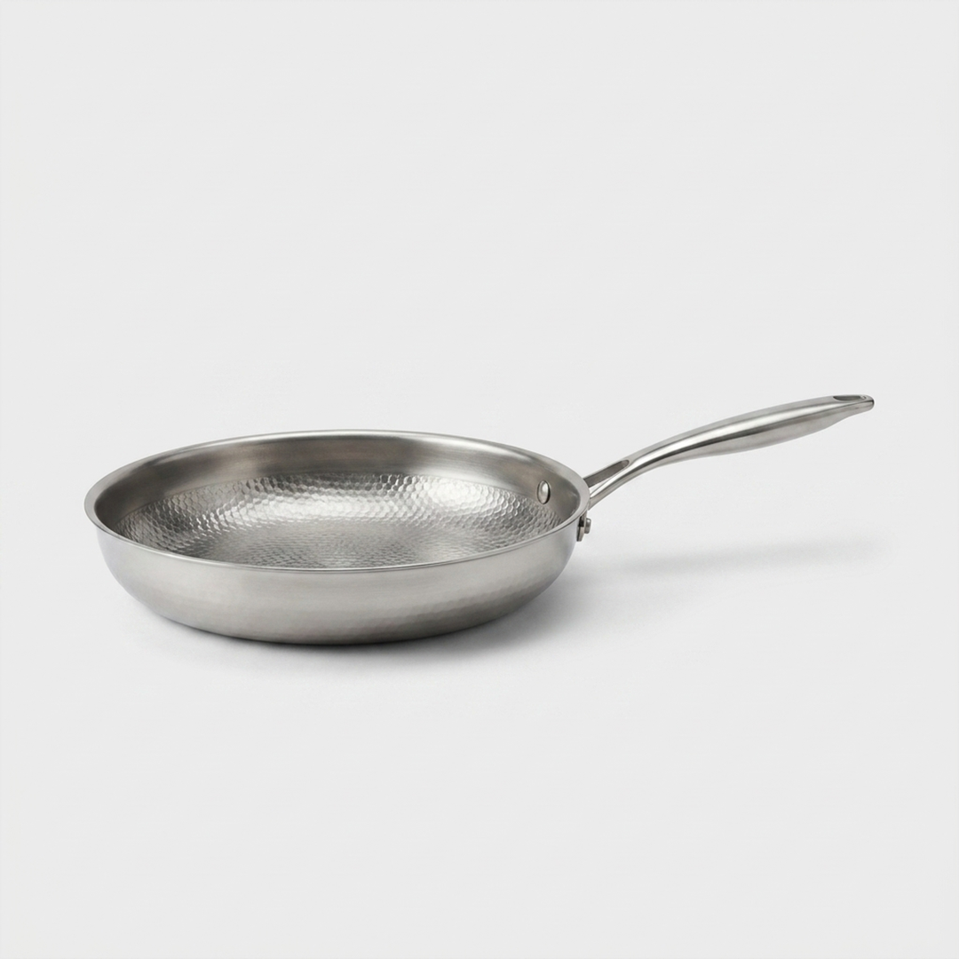 Hammered Skillet for Convenient Home Cooking