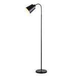 Lampada da terra ad arco nordico per una lettura accogliente