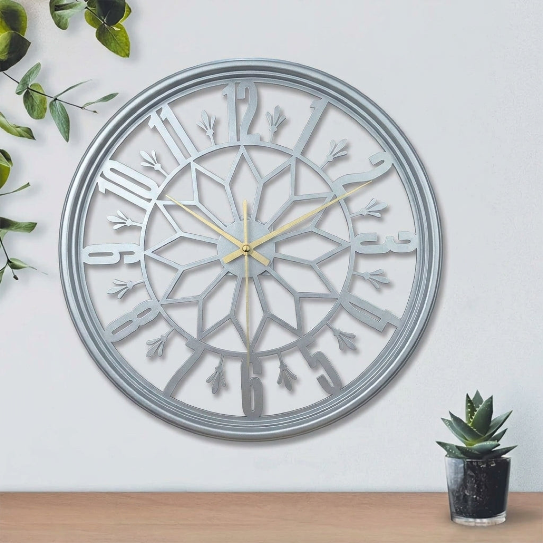 Horloge murale vintage en métal – un temps paisible