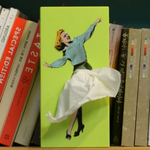 Breezy Dress Tissue Holder – Stable One-Hand Pulls