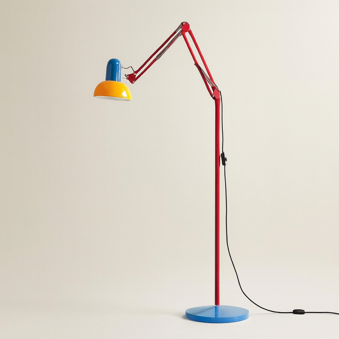 Lampadaire colorblock pour un éclairage focalisé