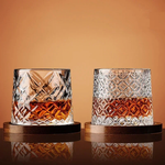 Verre à whisky en cristal avec sous-verre en bois
