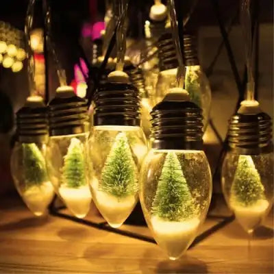 Luci natalizie da appendere per una luce dal fascino nostalgico