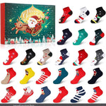 Adventskalender mit Weihnachtsstrümpfen für festliche Tage