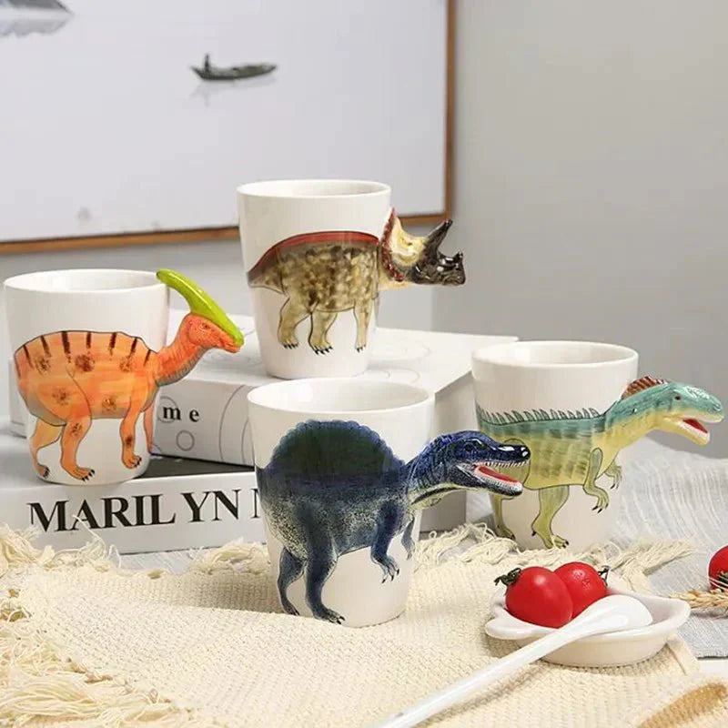 Taza de dinosaurio pintada a mano para pausas de café divertidas