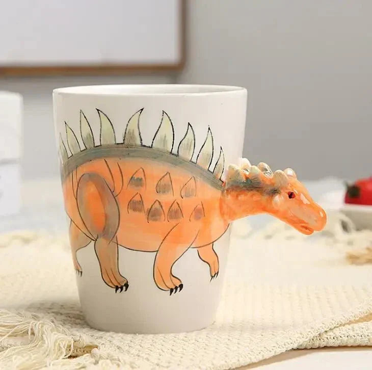 Taza de dinosaurio pintada a mano para pausas de café divertidas