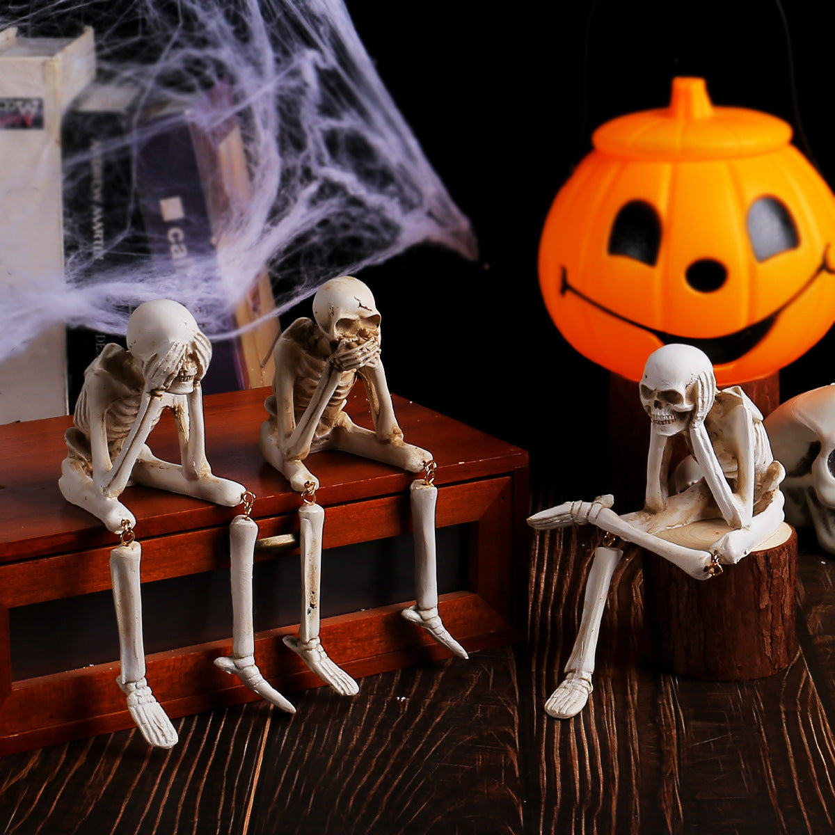 Griezelige skeletornamentenset voor eenvoudige Halloweendecoratie